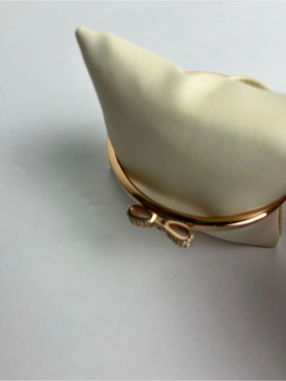 Kate Spade Rose Gold Tone Bow Crystal Bangle Bracelet Elegant Women’s Jewelry